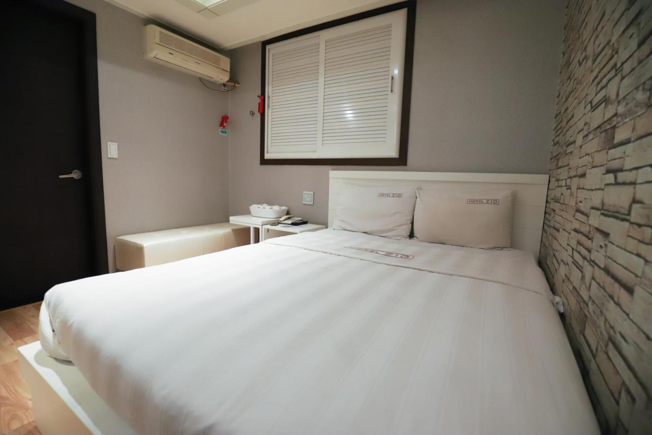 Hotel Zio Σουγόν Εξωτερικό φωτογραφία
