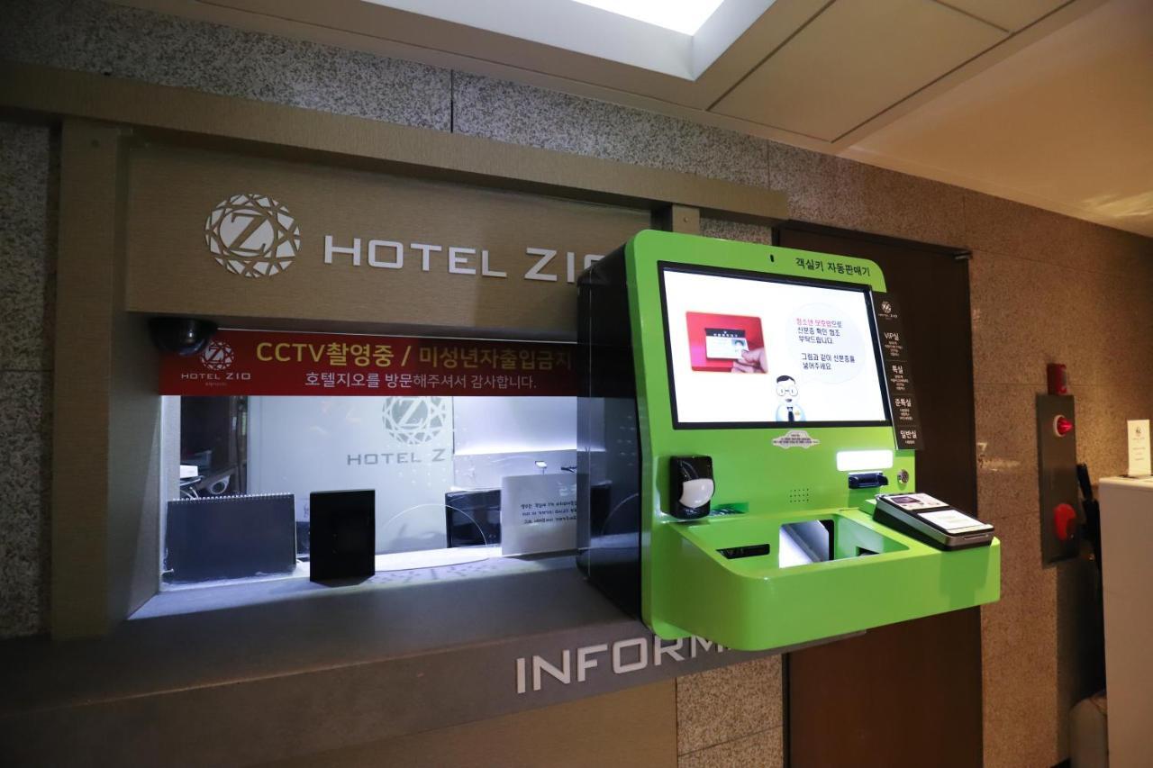 Hotel Zio Σουγόν Εξωτερικό φωτογραφία