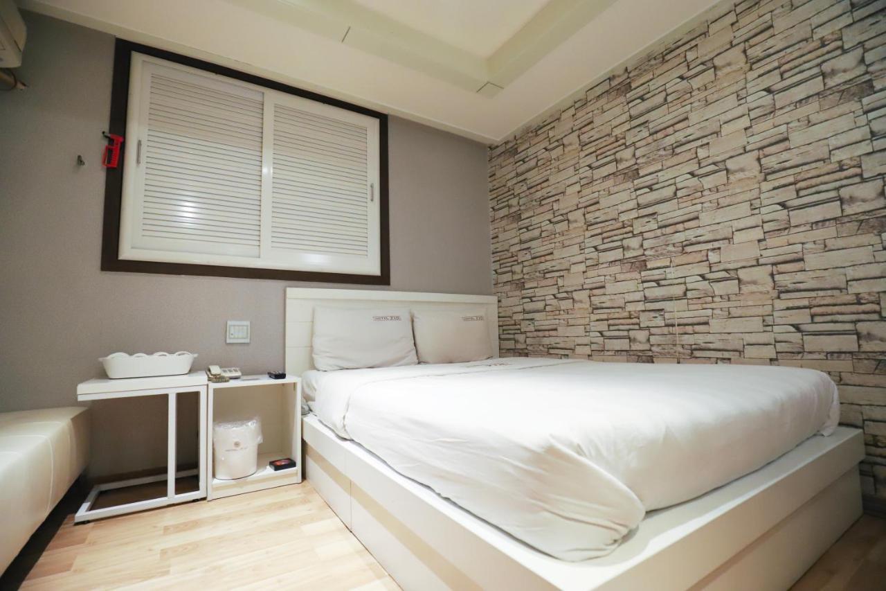 Hotel Zio Σουγόν Εξωτερικό φωτογραφία